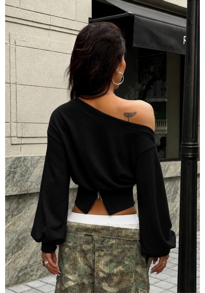 Tarz Cool Kadın Asimetrik Yaka Crop Sweatshirt Omuz Dekolteli Büzgülü Fermuar Detaylı Siyah