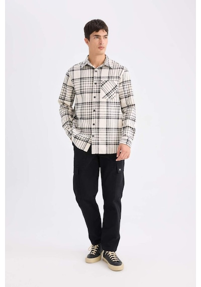 DeFacto Regular Fit Kareli Flanel Cep Detaylı Uzun Kollu Gömlek D3499AX24WNER98