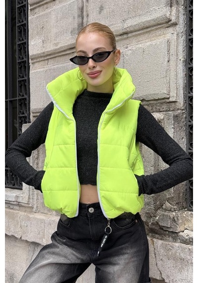 Veraura Lifestyle Neon Yeşil Sırtı Taş İşlemeli Dik Yaka Kısa Şişme Yelek