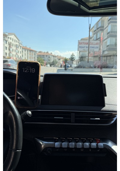 Peugeot 5008 2016-2020 Uyumlu Araca Özel Magsafe Telefon Tutacagı