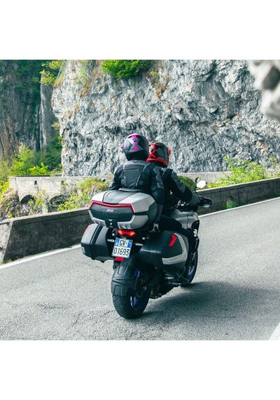 Gıvı V58n Motosiklet Arka Çanta Açık Gri 58lt Gri