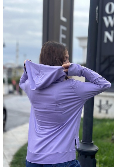 WeShaya Kadın Lila Uzun Kol, Yırtmaç Detaylı, Arma Ve Yazı Detaylı, Kapüşonlu Sweatshirt Bluz Lila WeShaya Kadın Lila Uzun Kol, Yırtmaç Detaylı, Arma Ve Yazı Detaylı, Kapüşonlu Sweatshirt Bluz Lila