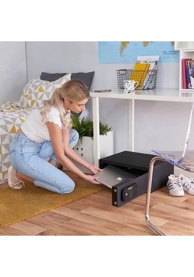 Yale Motorlu Kasa Siyah Laptop Yleb/200/eb1