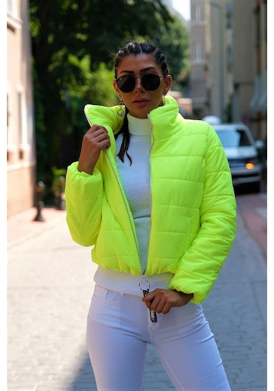 Keyifli Moda Kadın Neon Yeşil Dik Yaka Su Geçirmez Kısa Şişme Mont