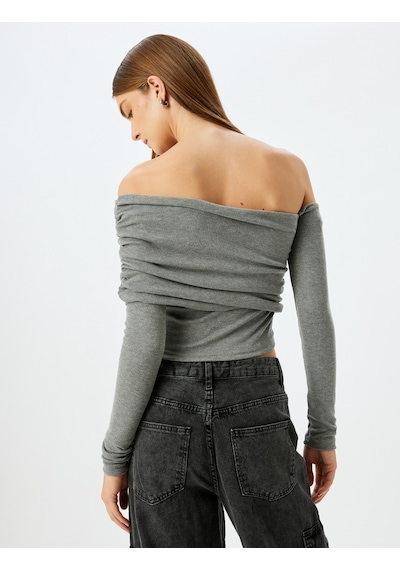 Koton Uzun Kollu Slim Fit Asimetrik Omzu Açık Madonna Yaka Crop Tişört Gri 5wak50098ek Gri