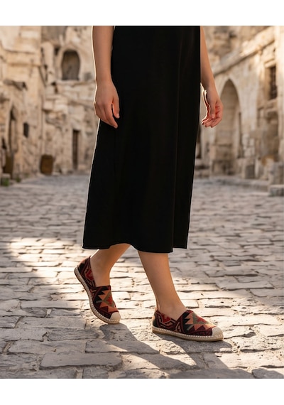 Futsishoes Vıola Bordo Hakiki Deri Kilim Desenli Kadın Etnik Desen Espadril Ayakkabı