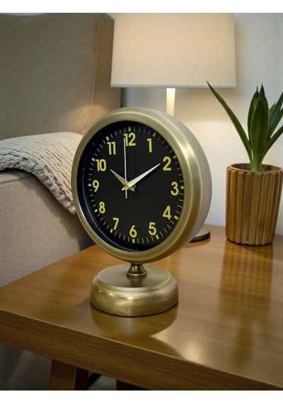 Retro Elegance 25 X 20 Cm Eskitme Metal Masa Saati Çok Renkli