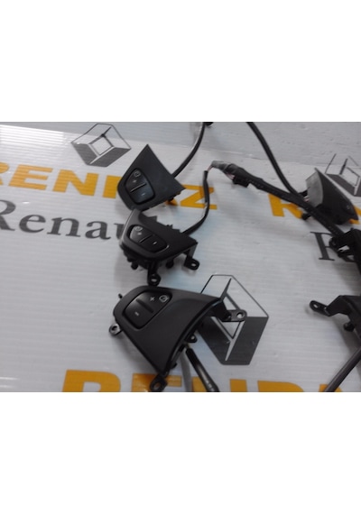 Renault Clio 4 Cruise Regulatör Düğmesi .