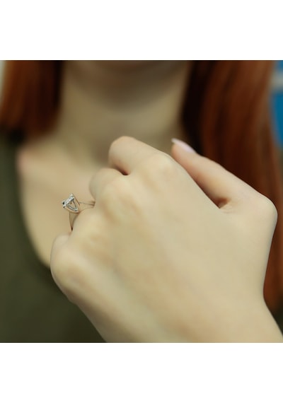 Lova 0,50 Karat Efektli Pırlanta Tektaş Yüzük - 1070090
