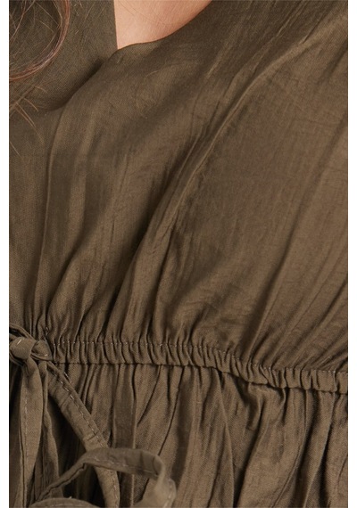 Tudors Kadın Standart Fit Normal Kesim V Yaka Beli Büzgülü Bağcıklı Bluz Geniş Paça Haki Pantolon Takım-51028