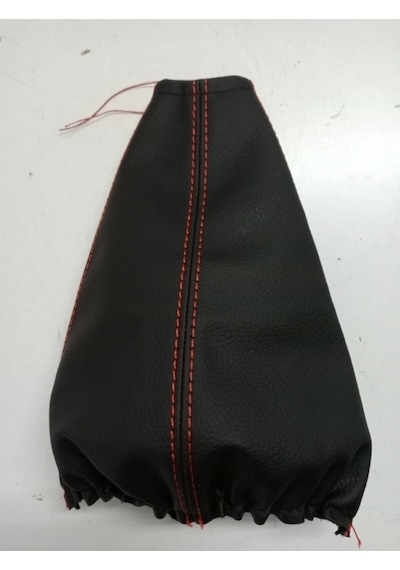 Seat Leon Mk2 2005-2012 Uyumlu Vites Körüğü Siyah Suni Deri Kırmızı Dikişli Topuz Ve Çerçeve Hariçtir.