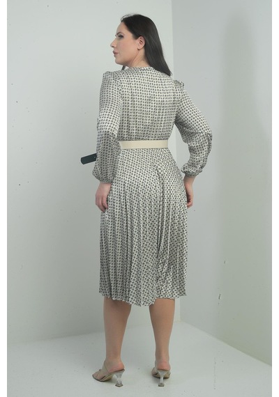 By Saygı Kadın Kruvaze Yaka Beli Kemerli Astarlı Desenli Pileli Midi Saten B.b Elbise-40332 Yeşil By Saygı Kadın Kruvaze Yaka Beli Kemerli Astarlı Desenli Pileli Midi Saten B.b Elbise-40332 Yeşil