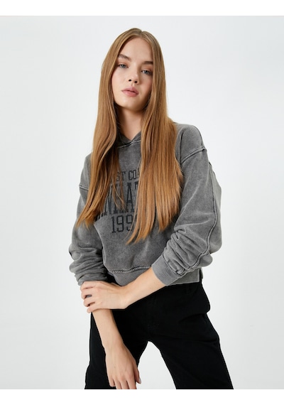 Koton Soluk Efektli Kapşonlu Crop Sweatshirt Kolej Temalı Baskılı Antrasit 4wal10679ık Antrasit Koton Soluk Efektli Kapşonlu Crop Sweatshirt Kolej Temalı Baskılı Antrasit 4wal10679ık Antrasit