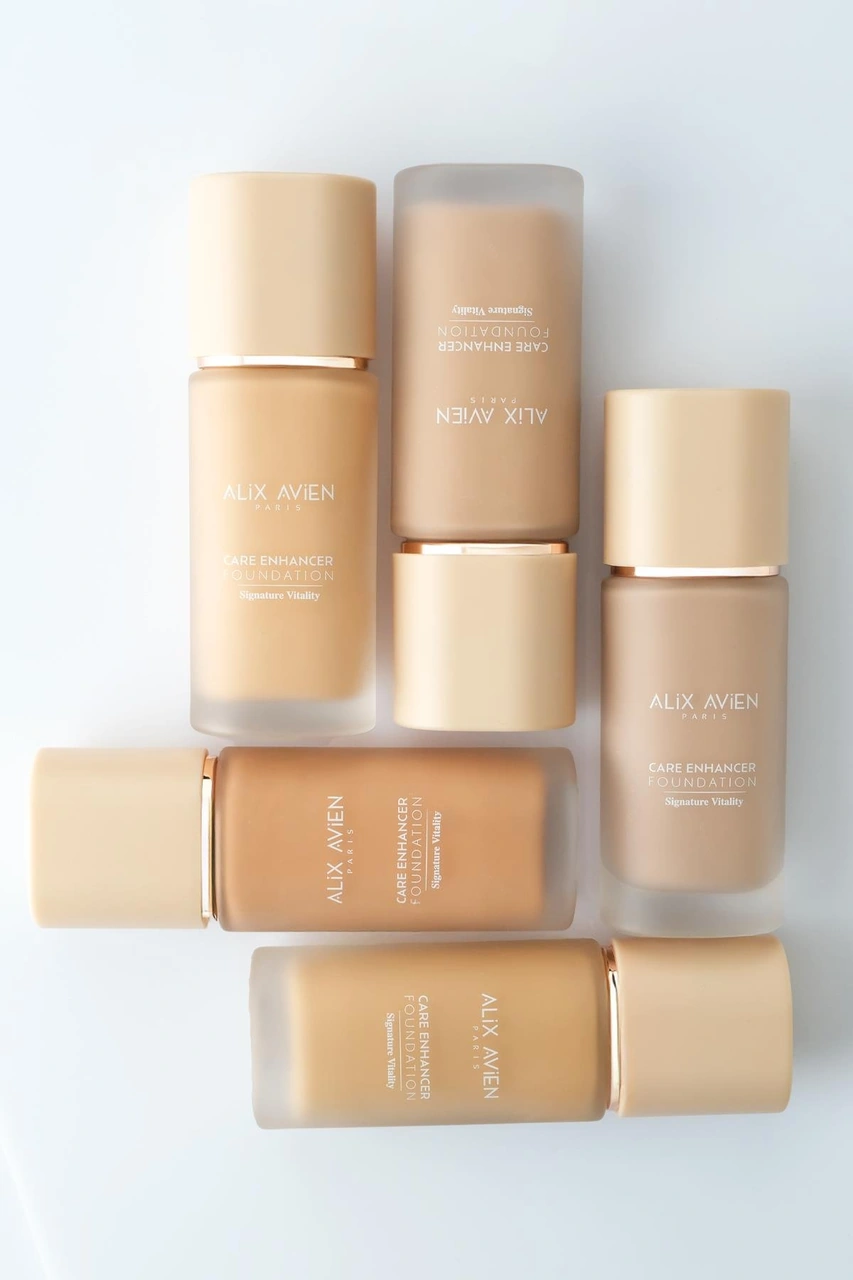 Alix Avien   Nemlendirici SPF30 Parlak Bitişli Fondöten Care Enhancer 807 Apricot