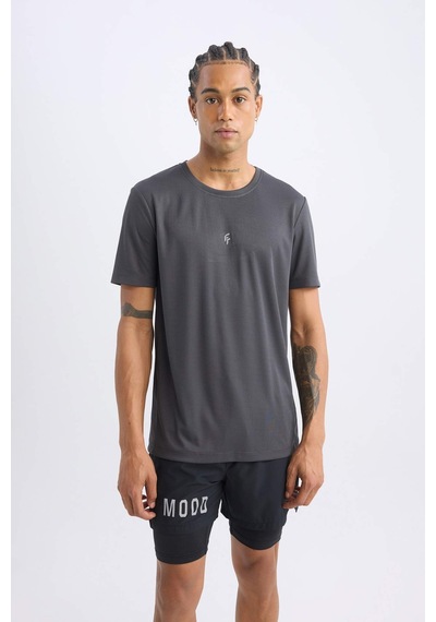 DeFactoFit Hızlı Kuruyan Slim Fit Dar Kesim Bisiklet Yaka Baskılı Sporcu Kısa Kollu Tişört X6142AZ25SPAR231