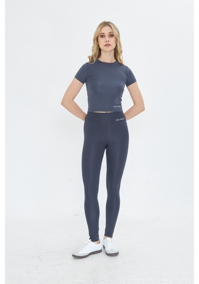 Lesa Wear Soft Touch Bedene Oturan Spor Crop T-shirt Short Fitted Antrasit