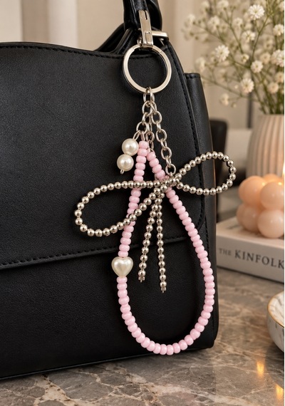 El Yapımı Renkli Boncuklu Kurdeleli Çanta Charmı & Anahtarlık Pembe