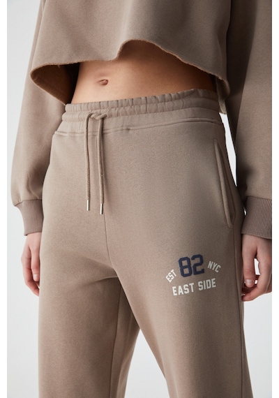 Grimelange GLORYY Kadın Comfort Fit Baskı Detaylı Lastikli Paça Organik Pamuklu Açık Kahverengi Alt-Üst Takım