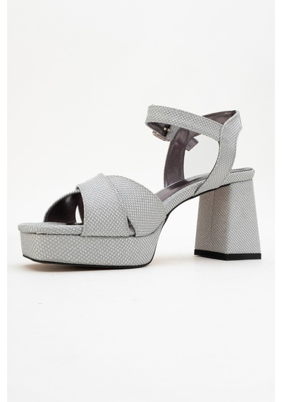 Luvishoes Luvi Shoes Lisbon Gümüş Simli Çapraz Bantlı Kadın Platform Topuklu Ayakkabı Gümüş Luvishoes Luvi Shoes Lisbon Gümüş Simli Çapraz Bantlı Kadın Platform Topuklu Ayakkabı Gümüş