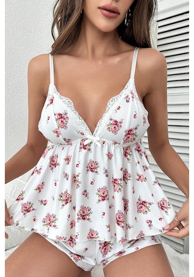 Merry See İnce Askılı Çiçekli Dantel Detay Şortlu Pijama Takım Gecelik Beyaz