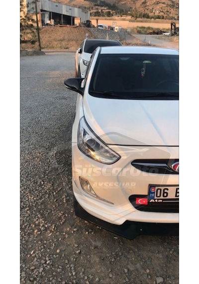 Hyundai Accent Blue Sinyalli Batman Yarasa Ayna Kapağı Piano Blac