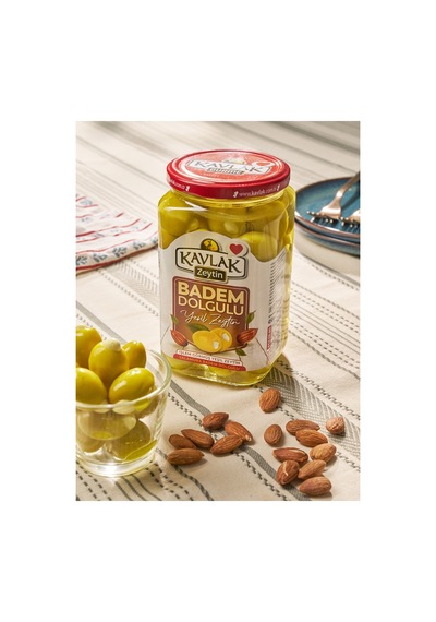 Badem Dolgulu Yeşil Zeytin 450 Gr Cam Kavanoz