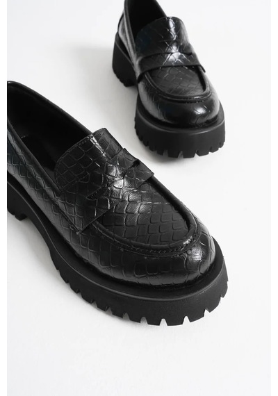 Trendella Kadın Günlük Siyah Kroko Loafer Ayakkabı Tr10ms02g
