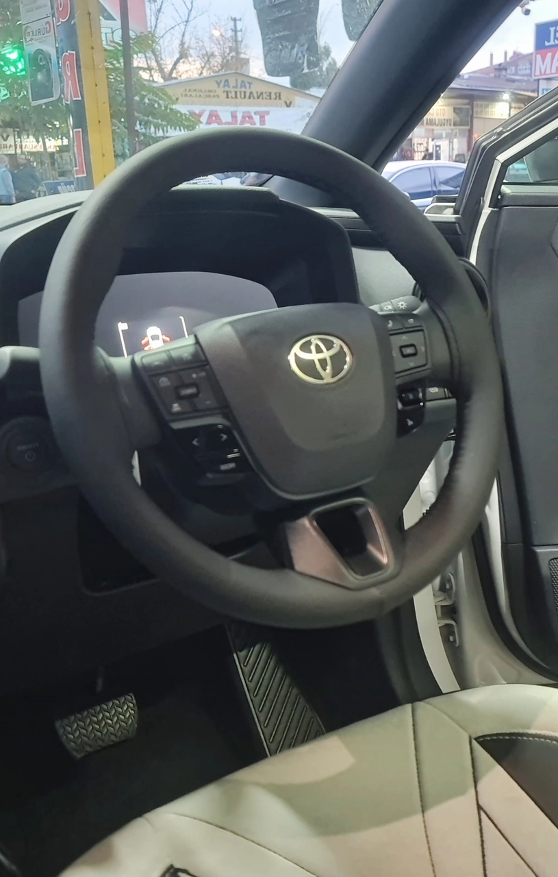 Toyota Uyumlu 2025 Chr Dikmeli Direksiyon Kılıfı Soft Siyah Siyah