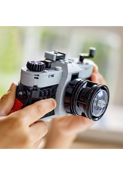 LEGO® Creator 3’ü 1 Arada Retro Fotoğraf Makinesi 31147 - 8+ Yaratıcı Oyuncak Yapım Seti  (261 Parça)