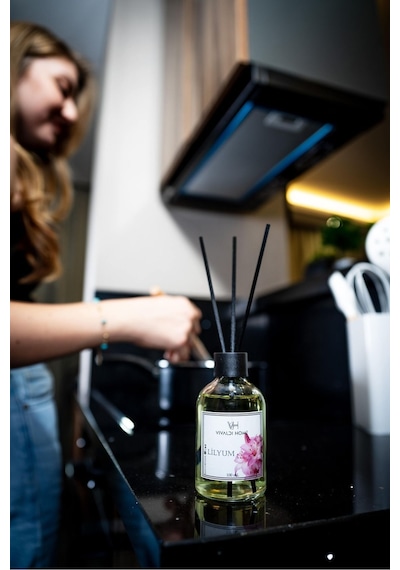 Vivaldi Home Lilyum Çiçeği Çubuklu Oda Kokusu Esansiyel Uçucu Yağ 100 ML