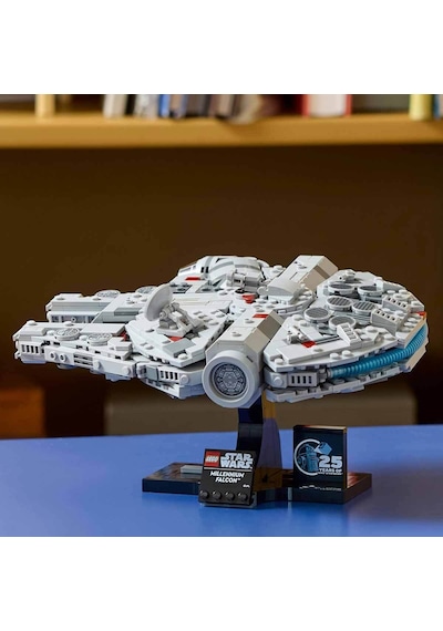 LEGO® Star Wars™ Millennium Falcon™ 75375 Yetişkinler için Dekoratif ve Sergilenebilir Model Yapım Seti - 921 Parça