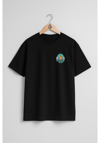Bahriyeli Collection Oversize Dalgıç Octopus Diving With A Helmet Cep Ve Sırt Tasarımlı Unisex T-shirt SIYAH Bahriyeli Collection Oversize Dalgıç Octopus Diving With A Helmet Cep Ve Sırt Tasarımlı Unisex T-shirt SIYAH