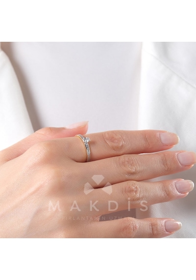 0.40 Karat Oval Tektaş Pırlanta Yüzük - Hrd Sertifikalı Beyaz Altın