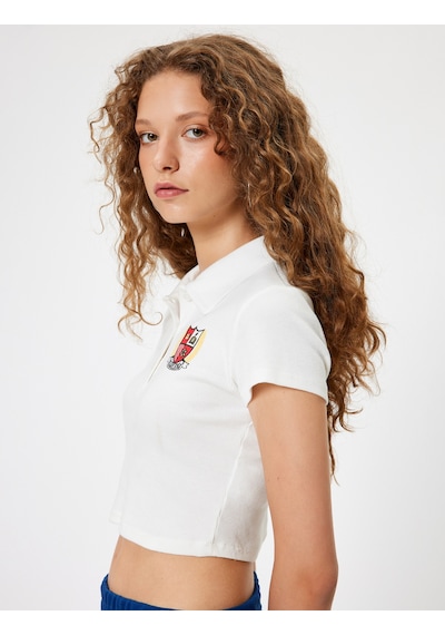 Koton Polo Yaka Tişört Crop Düğmeli Kısa Kollu Kolej İşlemeli Slim Fit Ekru 4sal11196ık Ekru
