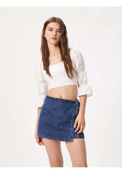 Koton Crop Bluz Kare Yaka Arkası Dekolteli Uzun Kollu Büzgü Detaylı Pamuklu Kırık Beyaz 3sal60232ıw 3SAL60232IW001 Koton Crop Bluz Kare Yaka Arkası Dekolteli Uzun Kollu Büzgü Detaylı Pamuklu Kırık Beyaz 3sal60232ıw 3SAL60232IW001