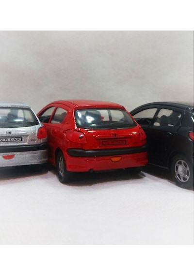 Peugeot 206 - Metal - Çekbrak - Kırmızı 13cm 1:36 Çok Renkli