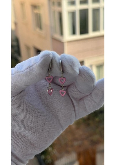 Kadın Gümüş Renk Pembe Kalpli Şık Tasarım Sallantılı Küpe Gümüş