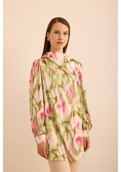 Aker Batik Desenli Dik Yakalı Bluz Pembe Pembe