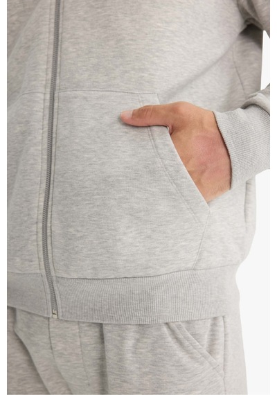 Defacto - Relax Fit Kapüşonlu İçi Yumuşak Tüylü Basic Düz Cepli Kalın Fermuarlı Sweatshirt D7599AX25SP Gri Defacto - Relax Fit Kapüşonlu İçi Yumuşak Tüylü Basic Düz Cepli Kalın Fermuarlı Sweatshirt D7599AX25SP Gri
