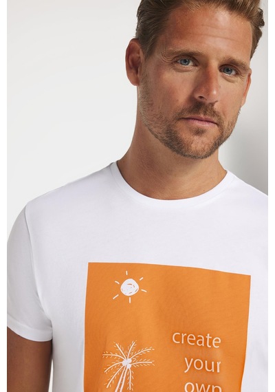 Tudors Erkek Slim Fit Dar Kesim %100 Pamuk Yumuşak Dokulu Baskılı Beyaz Bisiklet Yaka Tişört-30610 Beyaz Tudors Erkek Slim Fit Dar Kesim %100 Pamuk Yumuşak Dokulu Baskılı Beyaz Bisiklet Yaka Tişört-30610 Beyaz