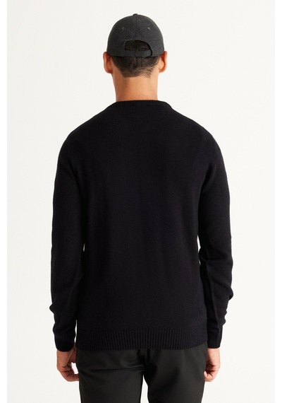 AC&Co / Altınyıldız Classics ERKEK SIYAH Standart Fit Normal Kesim Bisiklet Yaka Jakarlı Triko Siyah AC&Co / Altınyıldız Classics ERKEK SIYAH Standart Fit Normal Kesim Bisiklet Yaka Jakarlı Triko Siyah