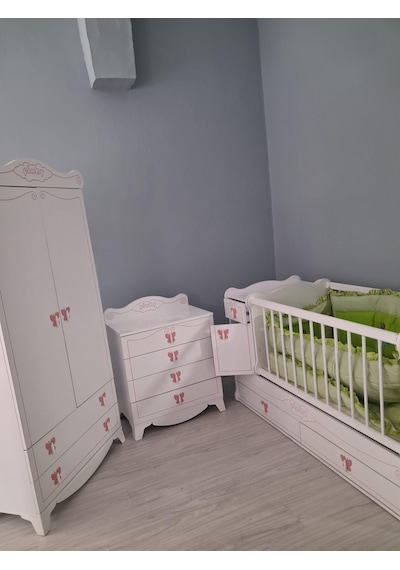 Bebek Odası 90654 Pink Takım Dolap Uzamalı Beşik Şifonyer Demonte Ürün Beyaz