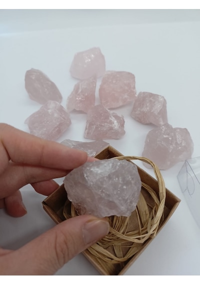 PARÇA PEMBE KUVARS TAŞI BİBLO/ PARÇA DOĞALTAŞ BİBLO (40-60 gr) Ad