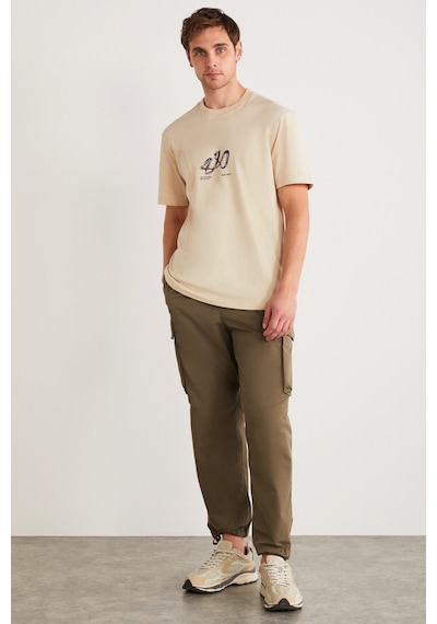 Grimelange Pablo Erkek %100 Organik Pamuklu Regular Önü Baskılı Dikiş Dekoratif Detaylı Bej T-shirt Bej