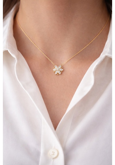 Çekirdekjewelry 925 Ayar Gümüş Altın Kaplama Çiçek Model Zirkon Taşlı Kadın Kolye Özel Işıklı Hediye Kutusunda Sarı