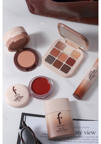 Flormar Latte Hafif Yapılı & Uzun Süre Kalıcı Kremsi Highlighter 001vnllltte