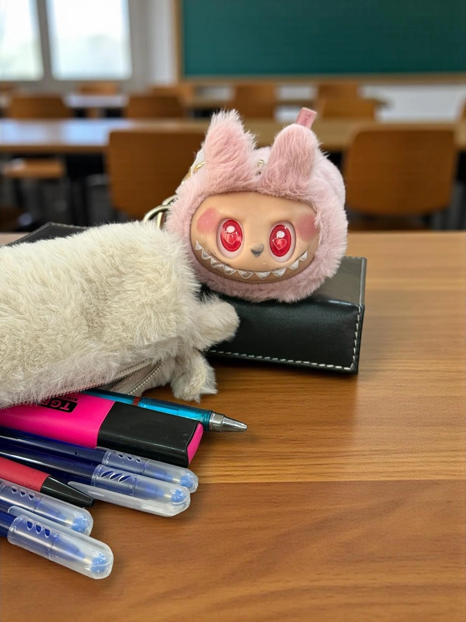 Labubu Anahtarlık Ve Kalemlik Bir Arada Yeni Model Oyuncak Peluş Çok  Renkli