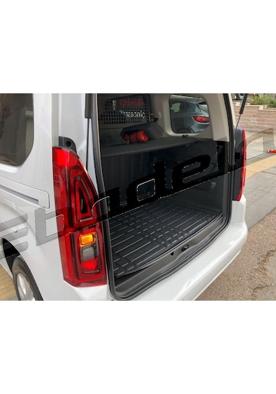 Opel Combo 2019-2021 Bagaj Havuzu Kokusuz Kaucuk 3D