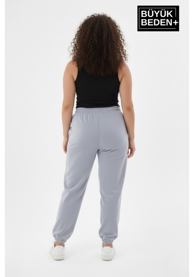 Süperlife Kadın Büyük Beden N Logolu Paça Lastikli Rahat Kesim Jogger İnce Eşofman Altı Spr26beak951-4 Gri Süperlife Kadın Büyük Beden N Logolu Paça Lastikli Rahat Kesim Jogger İnce Eşofman Altı Spr26beak951-4 Gri