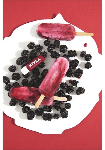 Nivea Lipstick Böğürtlen Dudak Bakım Kremi 2 x 4.8 G